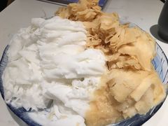 椰汁花生雪花冰-鹿港小镇(悠唐店)