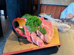 -铭牛烧肉·和牛海鲜自助(高新月牙湖店)