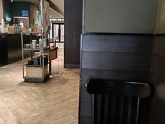 -星巴克臻选(南京金茂览秀城店)