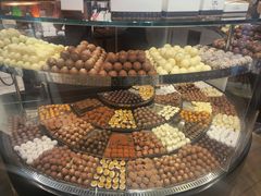 -Laderach 莱德拉(上海环贸iapm店)