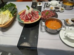 -红鼎豆捞·非遗鲍皇汤火锅(宝丰路店)