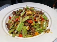 -楚山晓·湖北菜(武汉光谷K11店)