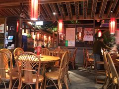 -野山舂·贵州现舂酸汤火锅(鸿通城店)