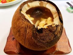 八宝炖椰皇-江南厨子·品苏杭(华润万象店)