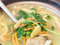 上海腌笃鲜-玖鲜小笼(中山广场店)