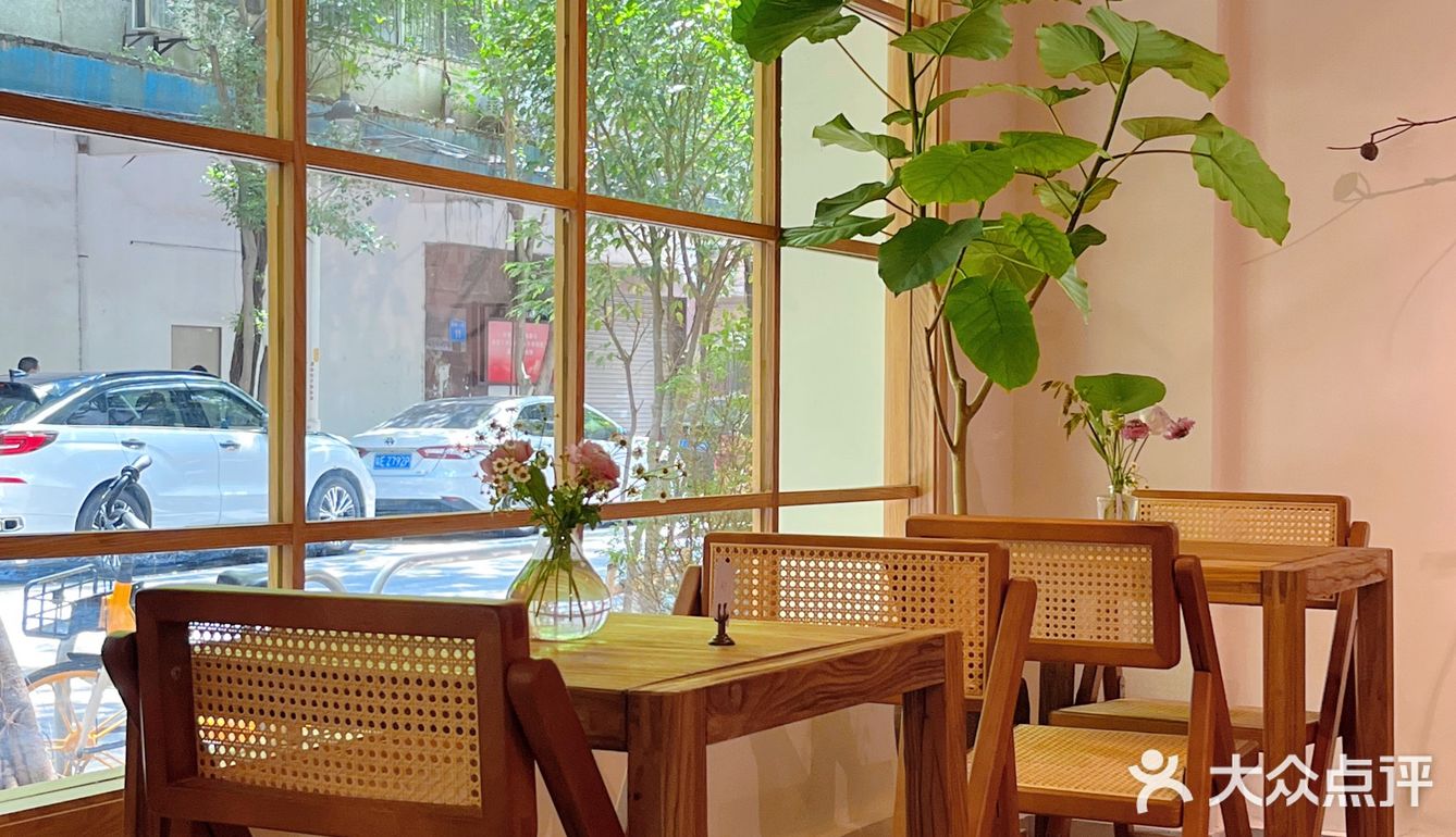 佛山叹啡 | 误入美丽花丛