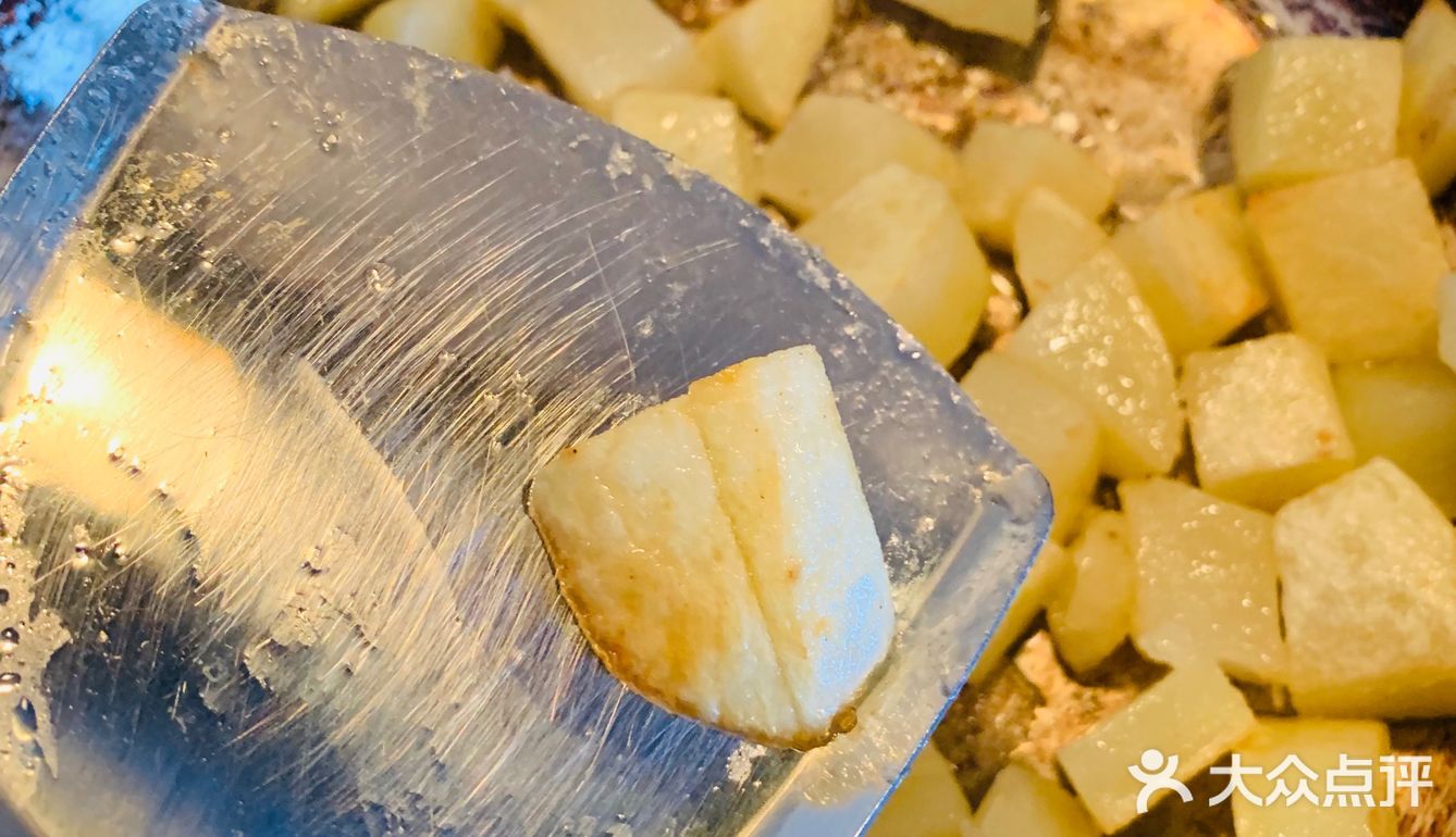 土豆爱好者的最爱,肉末土豆炒洋葱