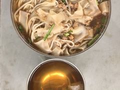 -正宗杨记普洱酸醋米线(总店)