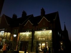 -钟书阁(松江泰晤士小镇店)