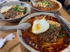 -丁丁猫重庆小面(徐州路店)