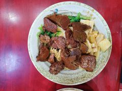-金杨拉面王小吃面馆·牛三宝面·红烧牛肉粉