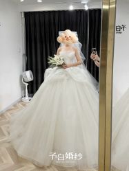点击看大图 -予白婚纱礼服馆