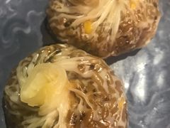 蛋黄芝士纸皮烧麦-鑫震源·苏式大虾生煎(山塘街店)