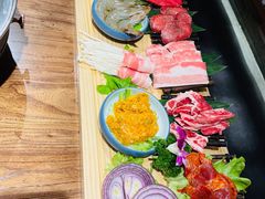 -明洞阿姨·韩式酱蟹烤肉·创意料理(三元桥店)