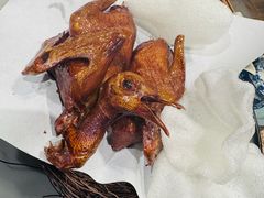 招牌乳鸽-虾饺妹·粤式茶餐厅(荟聚店)