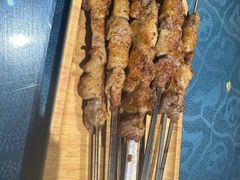 -乡村馕坑肉·烧烤·新疆菜·本地人更爱吃(阿勒泰首店)