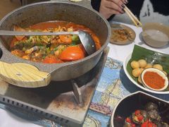 -刘姐啤酒鱼民族演艺餐厅(西街总店)