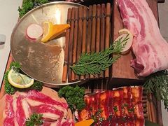 -轻烧烤肉(光谷步行街店)
