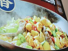 -聚鑫朋酸菜肥肠(九龙仓店)