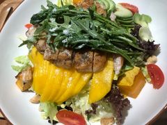 -POKEE VIA&Brunch·维娅(重庆来福士店)