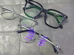 -罗伯特眼镜·蔡司官方授权(罗湖国贸店)