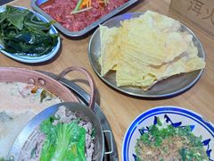 -洱火云南酸菜牛肉火锅(石景山当代商城店)