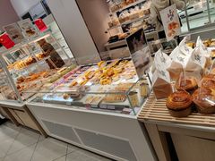 面包甜点陈列柜-心岸(小西沟店)