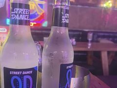 -喜鹊音乐酒馆(西街店)