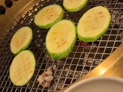 -铭牛烧肉·和牛海鲜自助(高新月牙湖店)
