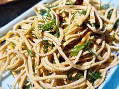 -鱼窝棚柴火铁锅炖(富山屯店)