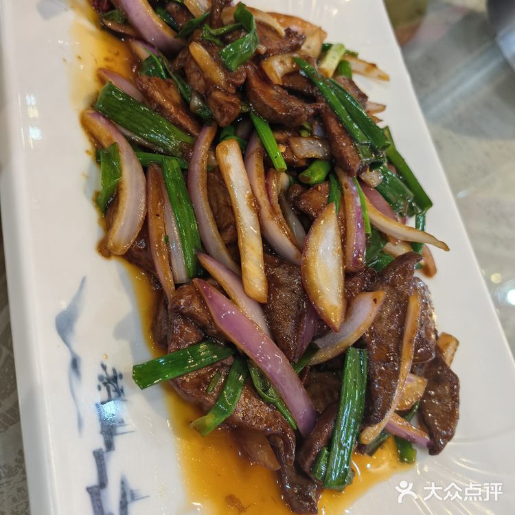 团购套餐是不能约小蒙古包的 大的蒙古包会有节目表演