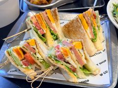 -W COLLECTIVE  DESSERT SHOP