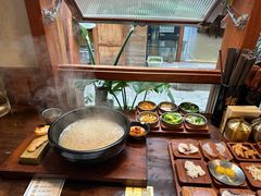 -银米·云南传统过桥米线(双廊黑金冠店)