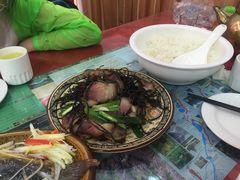 -乡土特色.冷锅鱼.牦牛肉汤锅