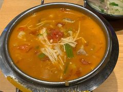 番茄牛腩锅仔-秦香阁·西北家常菜(徐汇日月光中心店)