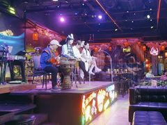 -喜鹊音乐酒馆(西街店)