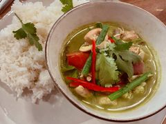 泰式绿咖喱鸡肉饭-wagas(暖山店)