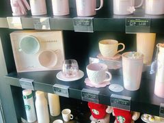 零售区-星巴克臻选(上海长风大悦城店)