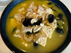 虾干海皇浓汤煮柴火豆腐-巷子宽·酸菜鱼(迪士尼小镇店)