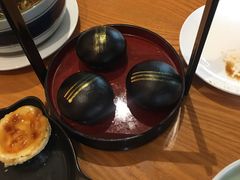 黑金流沙包-粤域茶餐厅