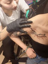 -SNOW TATTOO STUDIO