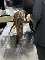 -苏奇发型·烫发染发