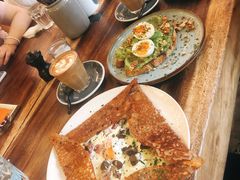 鸡蛋蘑菇熏肉荞麦可丽饼-RAC BAR(安福路店)