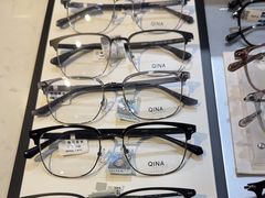 -瑞司视光眼镜·蔡司战略合作眼镜店(新街口店)