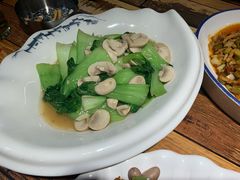口蘑油菜-川渝饭店