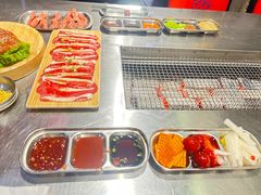 -马路牙子烧烤音乐酒馆(望京店)