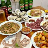 青岛！！在老啤酒屋实现海鲜配扎啤自由！