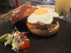 -HIGH FIVE哈福手工汉堡(桂林路店)