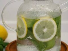 柠檬水-株洲大汉希尔顿酒店·香全日制自助餐厅