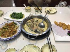 -鑫悦楼煎蟹·16年海鲜大排档